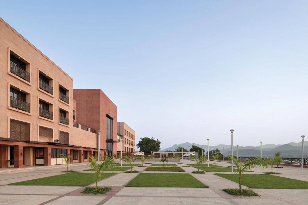 Ramada Encore By Wyndham Statue Of Unity Kevadia Εξωτερικό φωτογραφία